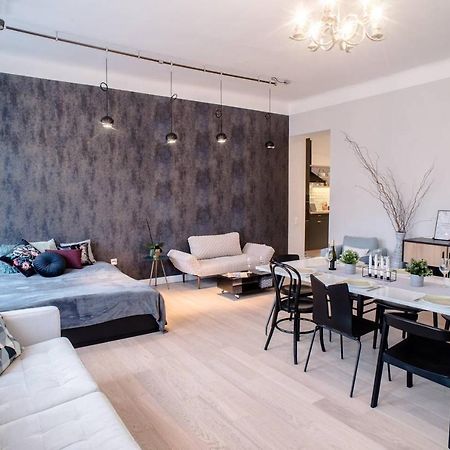 Stunning New Central Home Near Basilica Budapest Exteriör bild