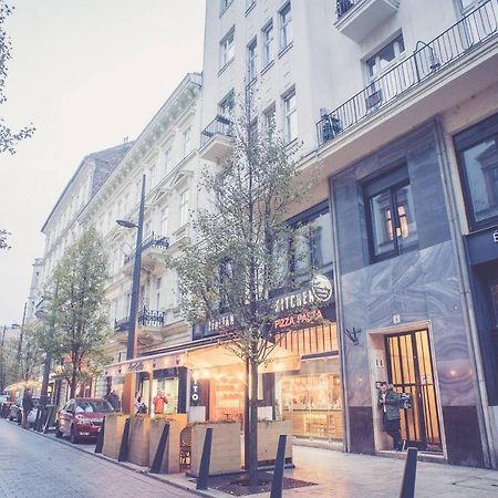 Stunning New Central Home Near Basilica Budapest Exteriör bild