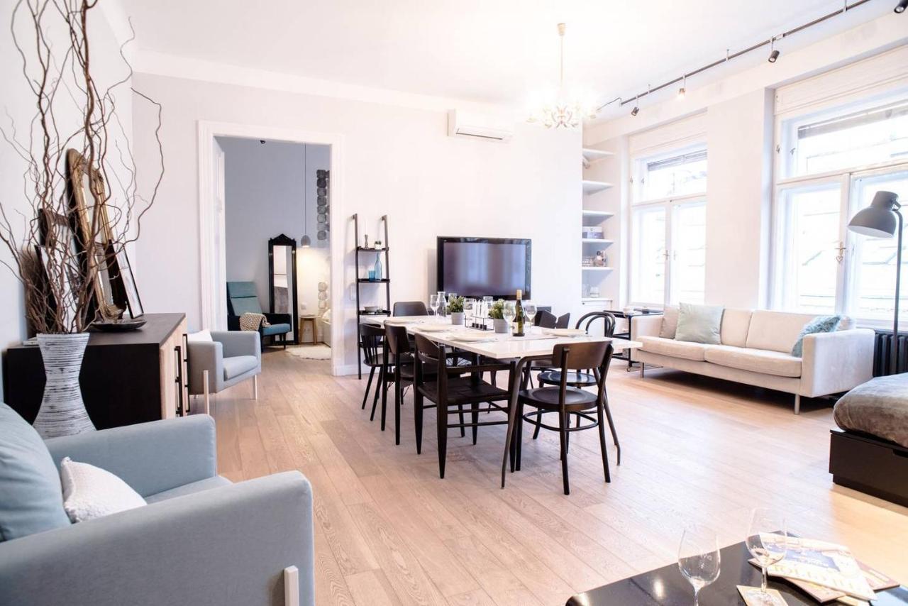 Stunning New Central Home Near Basilica Budapest Exteriör bild