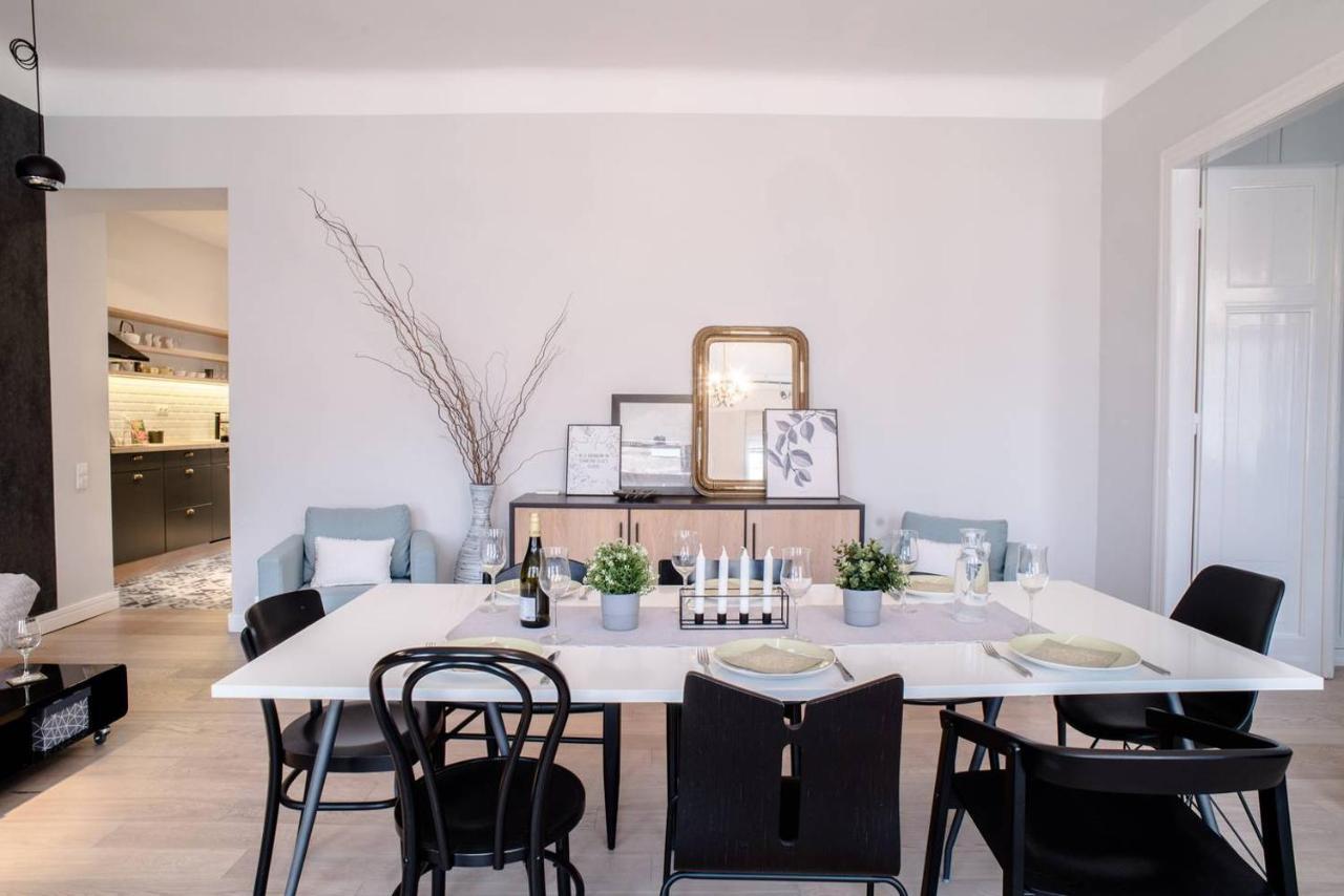 Stunning New Central Home Near Basilica Budapest Exteriör bild