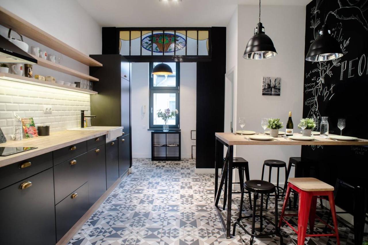 Stunning New Central Home Near Basilica Budapest Exteriör bild