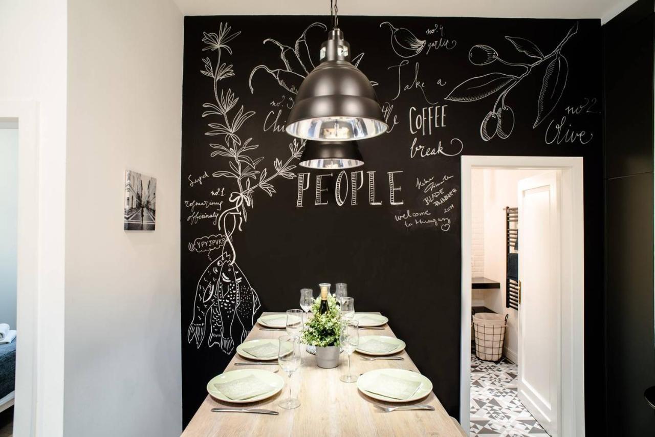 Stunning New Central Home Near Basilica Budapest Exteriör bild